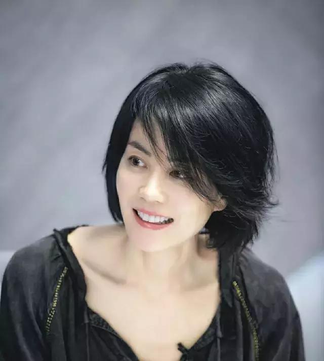 细数窦靖童的神秘交友圈,果然天后的女儿就是不一般图片