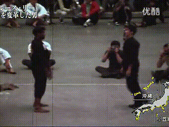 爆笑gif:你干嘛打我,我又没得罪你!-北京时间