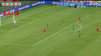 国安小门将横空出世!化解胡尔克倒钩 多次扑救,上港教练仰天叹