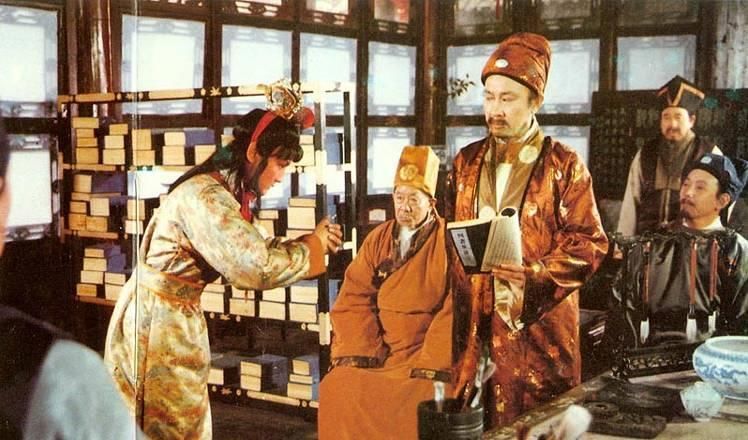 《红楼梦》里贾政和贾赦不是亲兄弟?