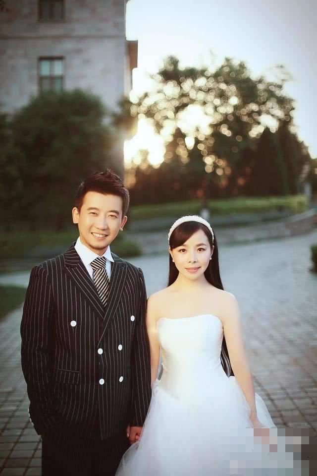 成名前后的王二妮,网红和农村小妹的差距,丈夫像换了一个人