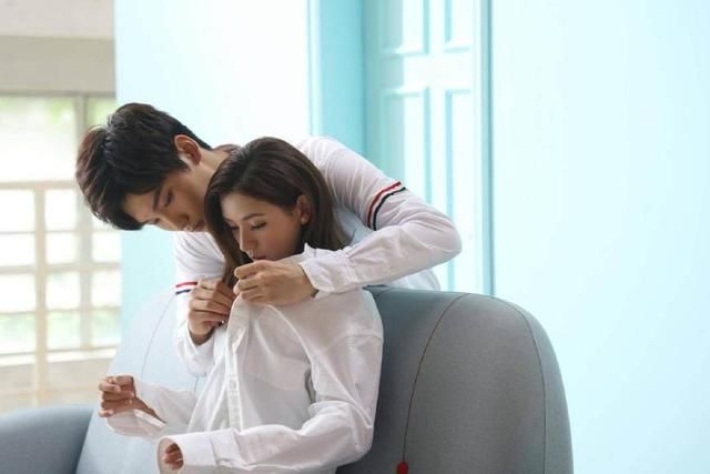 梁洁邢昭林婚纱照