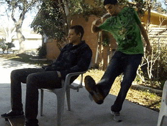 我是泽林 我致力于分享有趣的动漫,搞笑段子,搞笑gif,快来关注我吧!