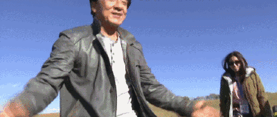 那个头发凌乱的女人,到底是谁呀