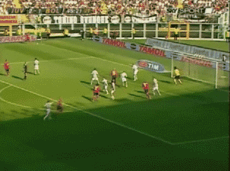 他是所有意大利门将的噩梦,更是全世界前锋的克星!