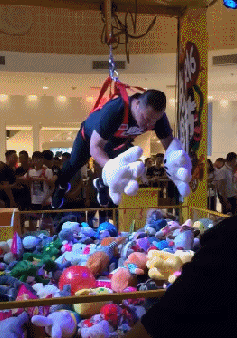 搞笑gif:第一次结婚没经验,媳妇你真的不要怪我