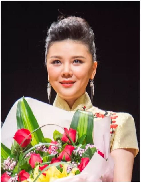 女高音师乐旅欧归国巡演放歌星海 获誉殷秀梅后最佳中文美声歌唱家