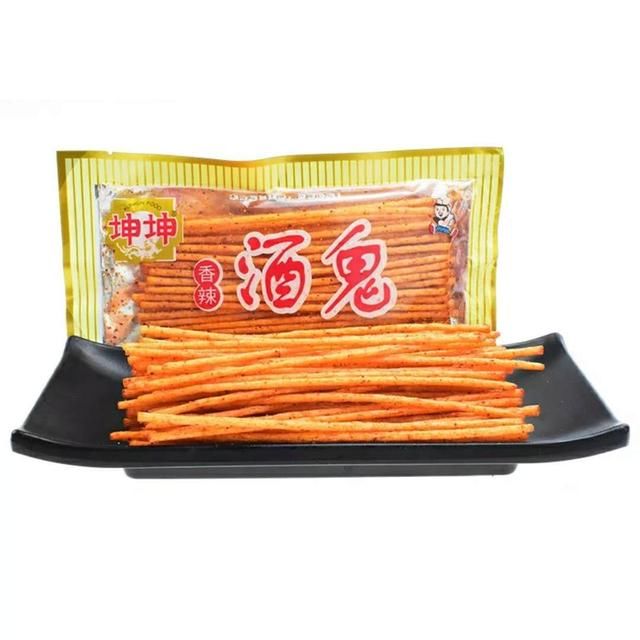 酒鬼辣条:这款都吃过吧,5毛钱一包!