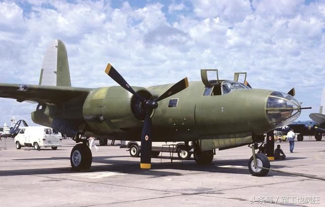 5,b-26 "掠夺者"中型轰炸机厂商:马丁价格:19.25万美元