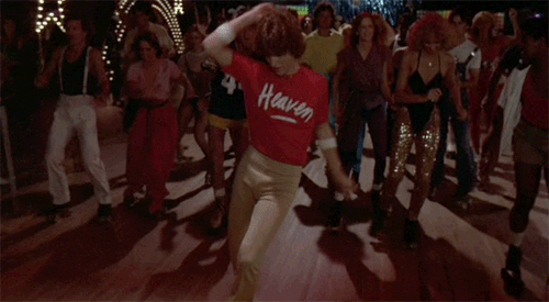 上世纪70年代舞池里的轮滑少年(图片:网络) 在这里,黑人与白人的文化