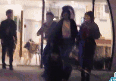 这个世界上还是好人多啊!不过测试小哥的心在滴血↓