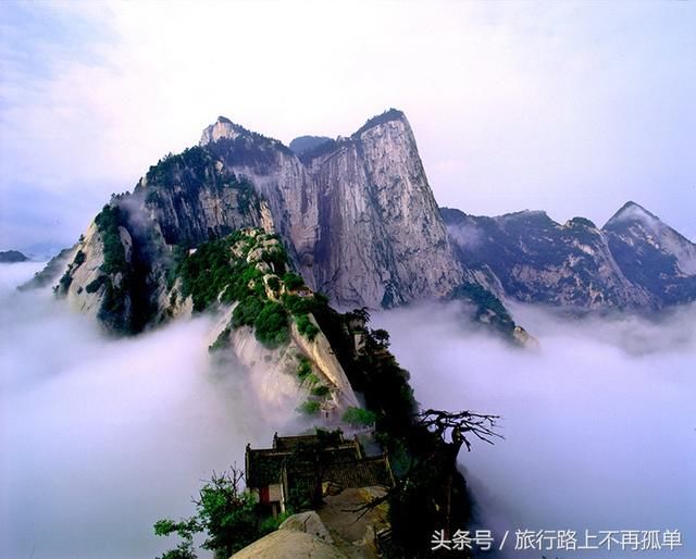 华山具有5峰,分为东峰,南风,西峰,北风和中锋,华山最高峰乃是五月最高