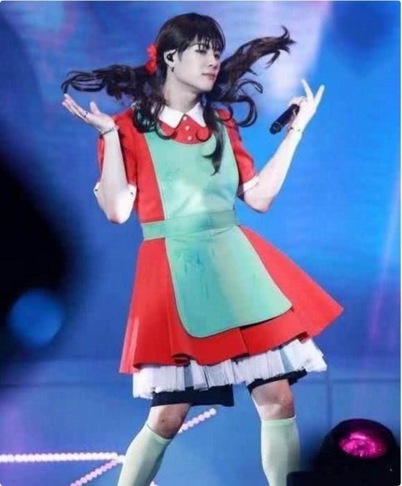 偶像练习生导师王嘉尔下车?新来的女导师也是韩团中国