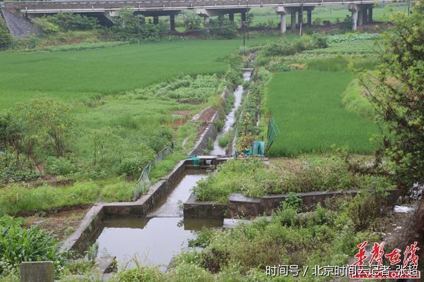 青石水库泄洪渠