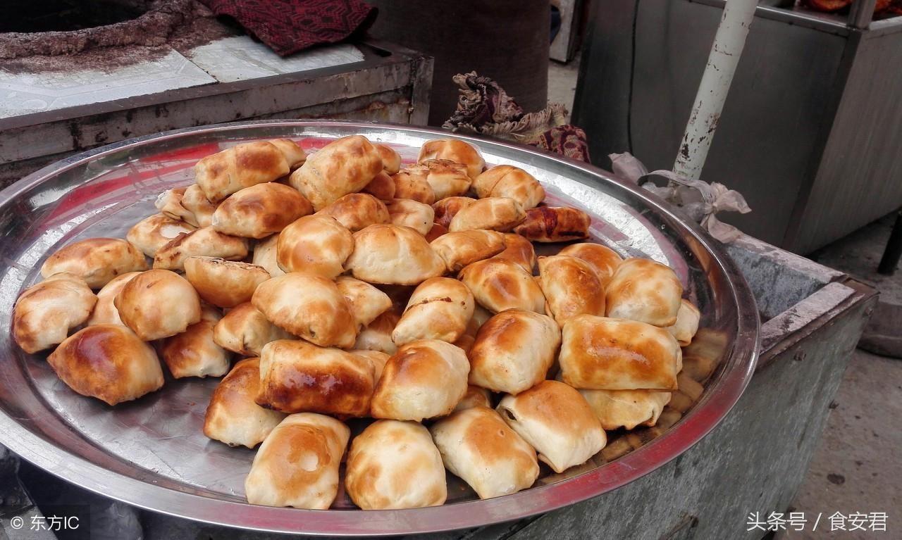 新疆美食——烤包子,不是一般的攒劲!
