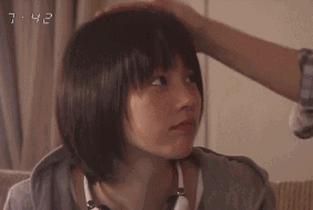 日本人真的很喜欢摸头杀啊