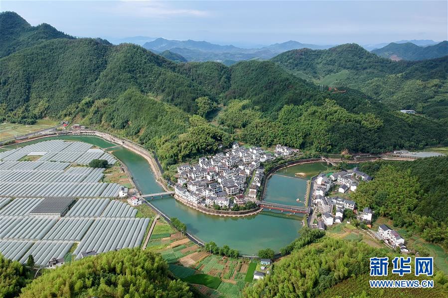 从穷山沟到"绿富美-浙江下姜村的绿色转变