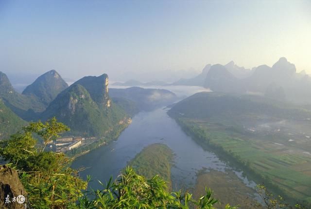 杨救贫留题广西风水宝地大明山镆乡