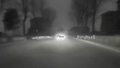 祖孙三人加速横穿道路 车辆避让不及撞飞两人