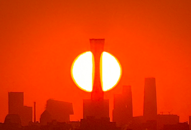 辞旧迎新好日子！除夕清晨，绚丽朝霞为北京披上节日霓裳