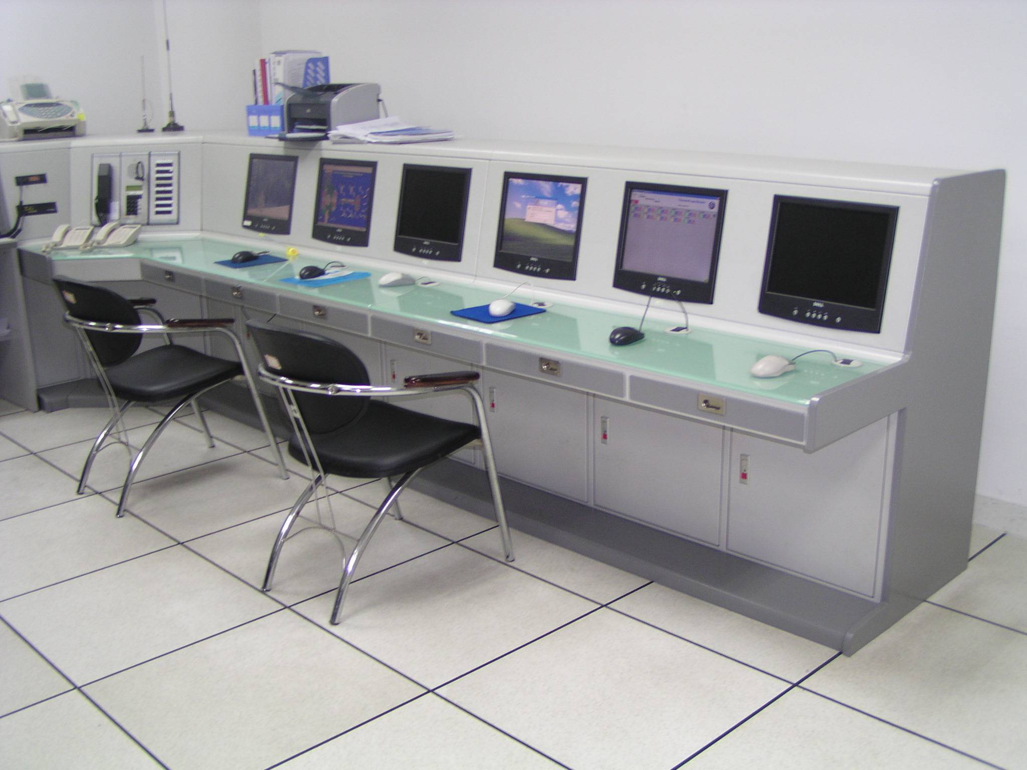 自动售货机厂家易触科技园引领行业发展潮流