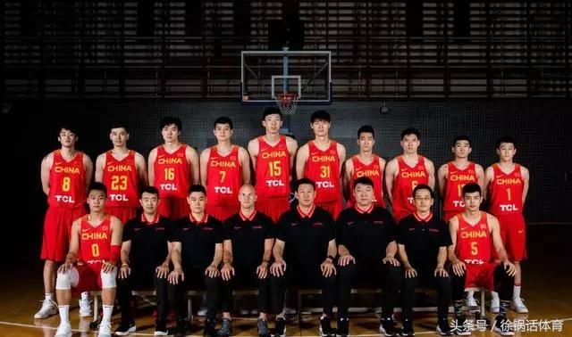 中国男篮正式合并,红蓝两队多人进大名单,亚洲