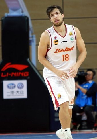 惠龙儿:香港篮球缺规划,与CBA差距没那么大-北