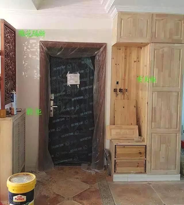 新房装修,请木工打了全屋木柜,工钱仅收8万,邻