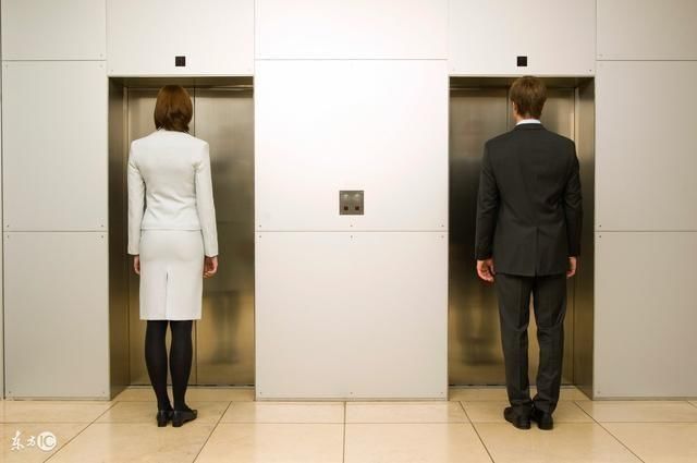 等电梯时碰到马云,你会和他说什么?十万网友回复,第2个笑喷了