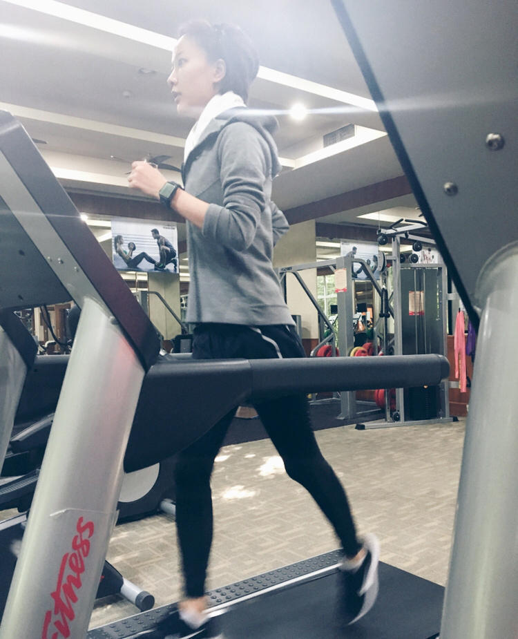 好身材!王珞丹晒跑步私照 短发造型总攻上线