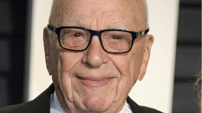 92岁传媒大亨默多克退休:身价超600亿元 92岁传媒大亨默多克退休:身价超600亿元