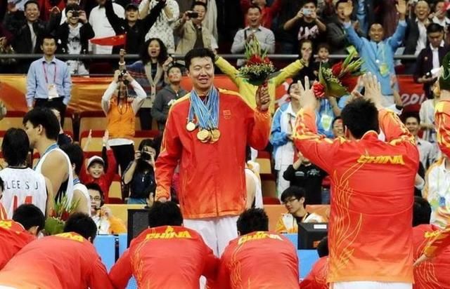 中国男篮最遗憾的比赛:08年奥运会,大郅被离奇