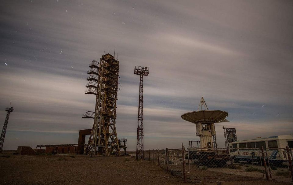 未解之谜:网友从谷歌地图找到中国沙漠奇怪区