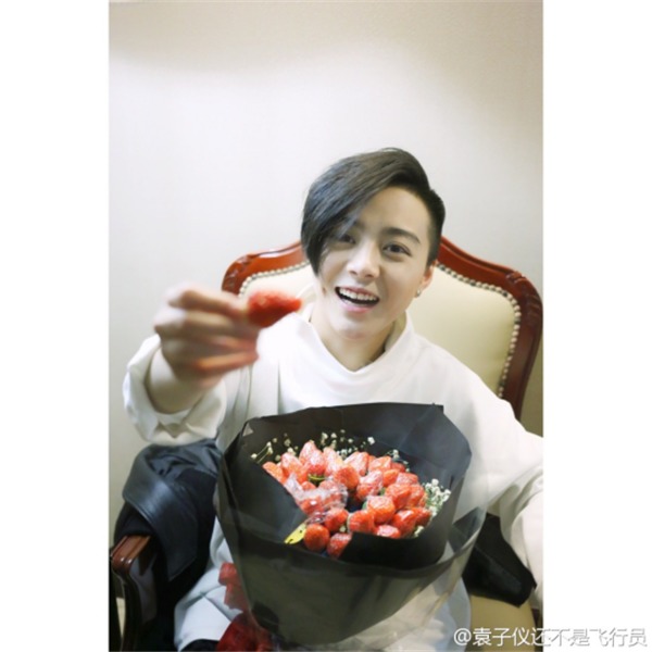 袁味食光:拥有一个触手可及的爱豆是怎样体验?