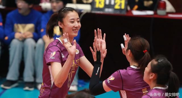 女排赛事预告:曾春蕾刘晓彤合力能否遏制李盈