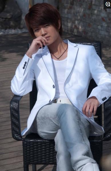 没整容!广平王任嘉伦出道前写真曝光 肉圆脸可爱又憨厚