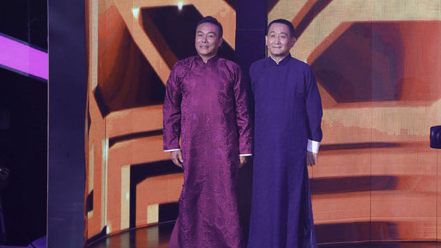 梁天谢园分享酒后糗事 葛优“躺着也中枪”