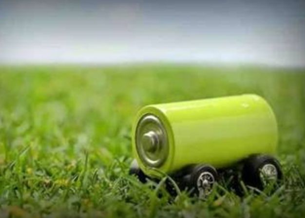 专家:新能源汽车纯属骗局,续航里程就是忽悠