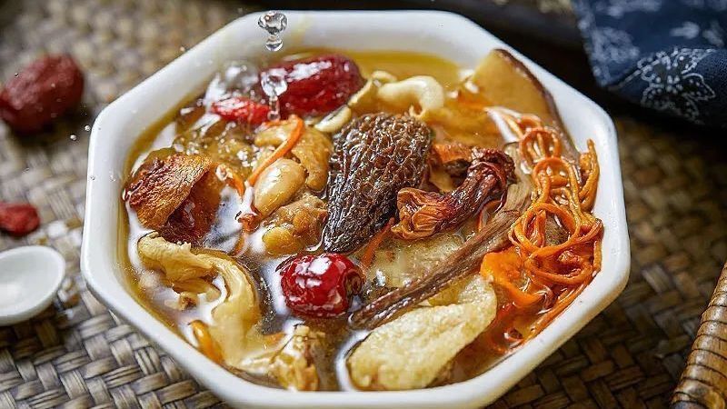 云南山珍菌汤包,七种山珍组合,真材实料,大自然的馈赠! 云南山珍菌汤包,七种山珍组合,真材实料,大自然的馈赠!