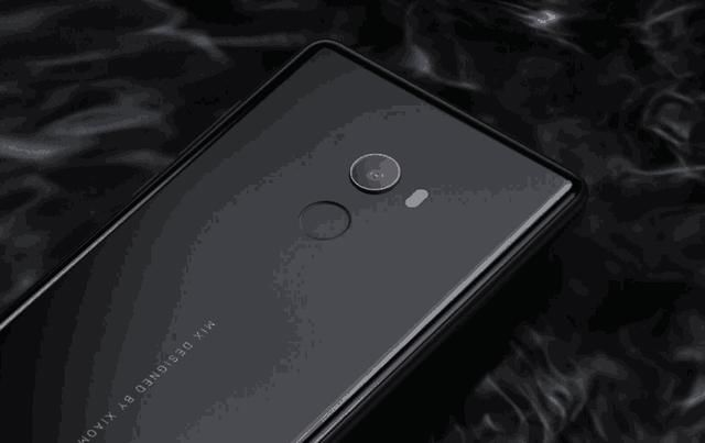 雷军会玩!小米MIX2尊享版与小米MIX2S入门版