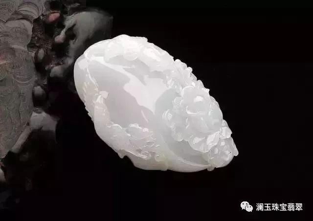 翡翠並不是只有綠色值錢