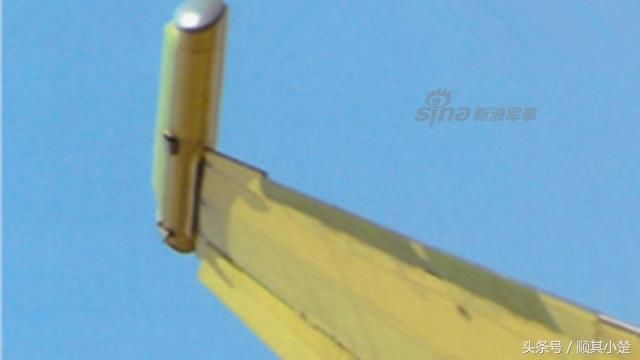 中国版的EA-18G咆哮者呼之欲出歼15D