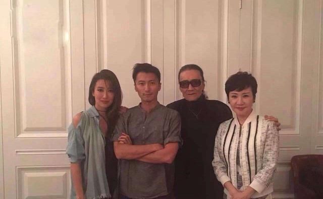 82岁谢贤终于受不了小50岁女友coco,说出了真