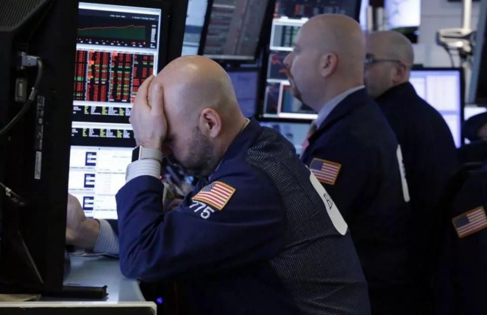 特朗普的中国关税给美国人民带来了痛苦,网友