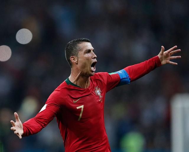 又进球!但C罗2场进4球只能排第2,射手王不是一