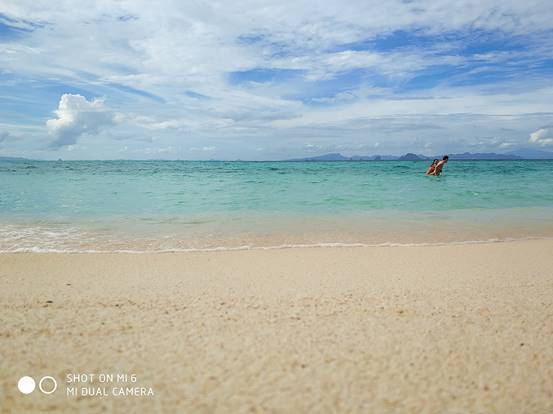 雷军:忘了单反吧,旅游有这部小米手机就能惊艳