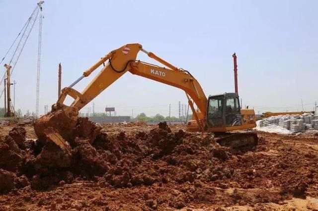 长江产业基金投资并引导落地的京东方武汉10