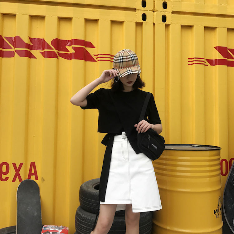 还记得抖音停车场那个女孩吗?这款网红同款衣