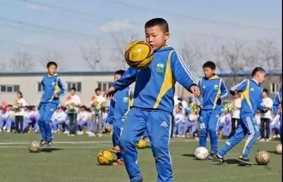 启动丨未来3年北京建成200所足球特色学校-北