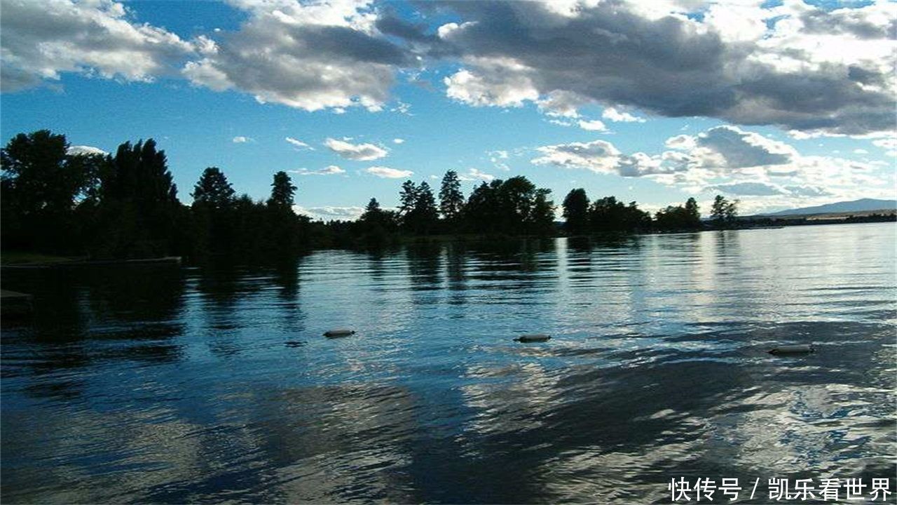 地球最干净的2个湖泊:被誉为神圣之水,能一眼